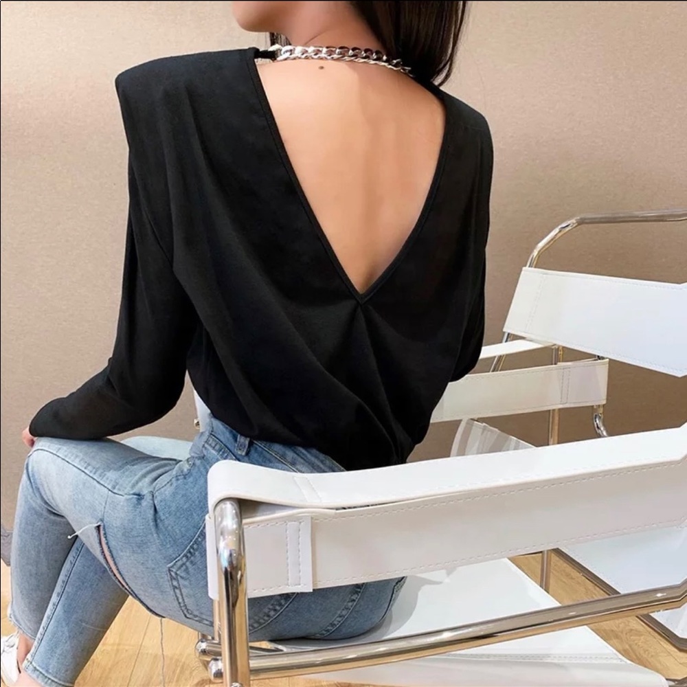 Open back shirt - Picture 3 of 3